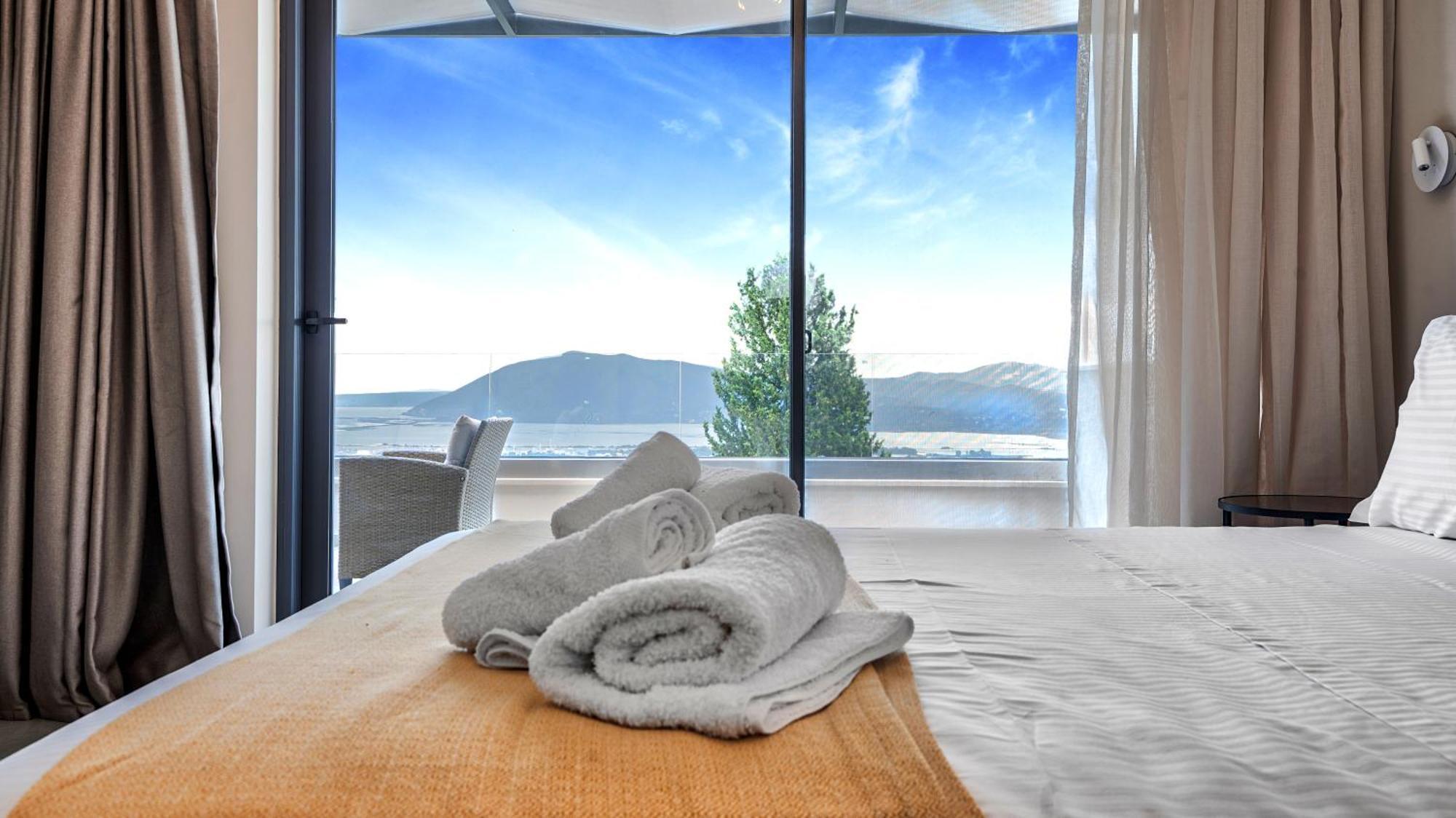 Ecstasy Luxury Villas Apolpaina Buitenkant foto